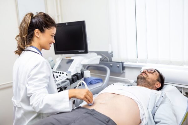 ¿Cuándo es necesario realizarse un ultrasonido abdominal?